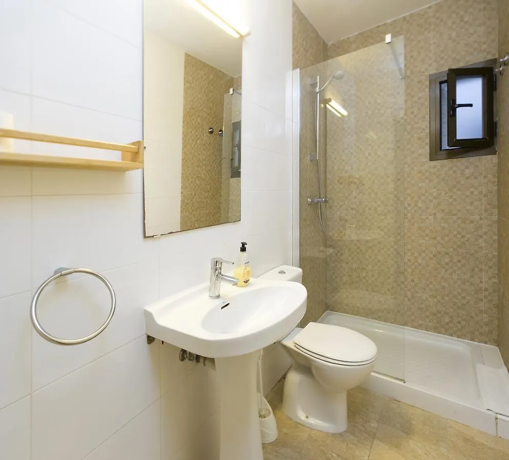 Apartamentos Cana Rita 샌안토니오 아파트