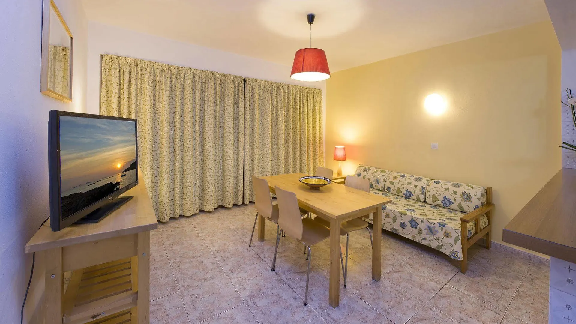 Apartamentos Cana Rita 샌안토니오 스페인